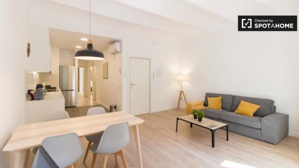 Habitaciones para alquilar en apartamento de 2 dormitorios en Barcelona