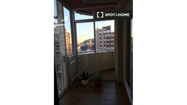 Habitación en piso compartido en Alicante