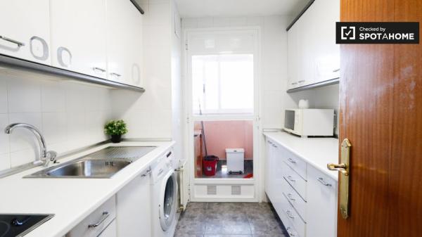 Quarto em apartamento de 5 quartos em Alcalá de Henares, Madrid