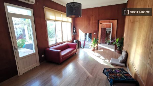 Room for rent in shared apartment in Palma