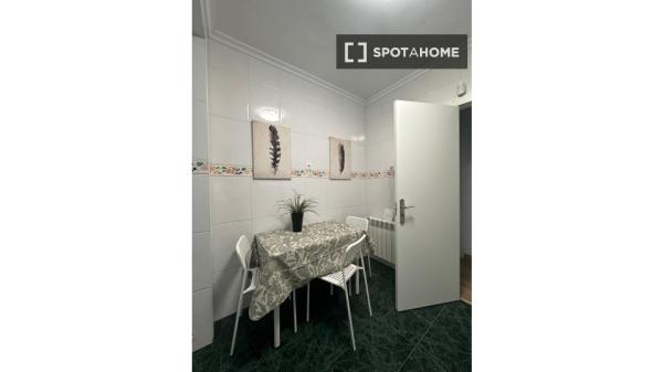 Quarto em apartamento compartilhado em Torrelavega