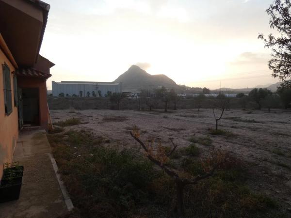 Casa independiente en camino Fondo De La Campaneta