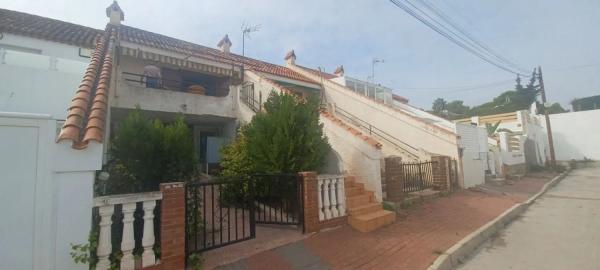 Chalet adosado en avenida Elche