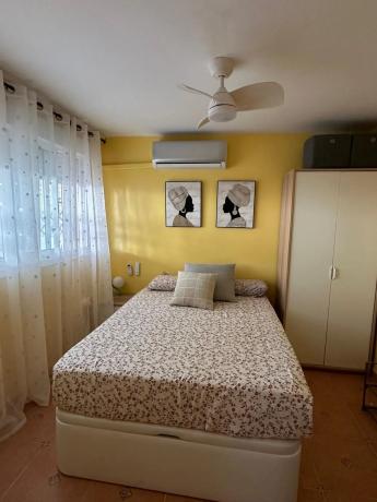 Chalet pareado en C. Laguna Verde