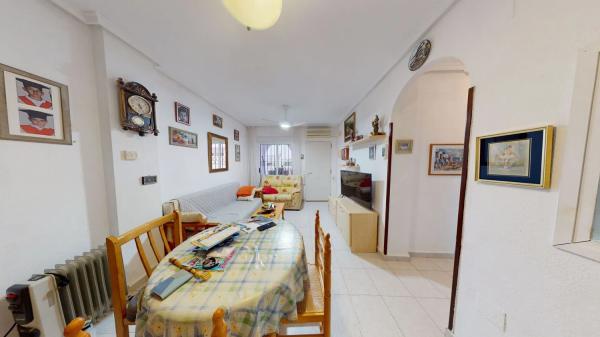 Chalet adosado en calle Ramon Rubial