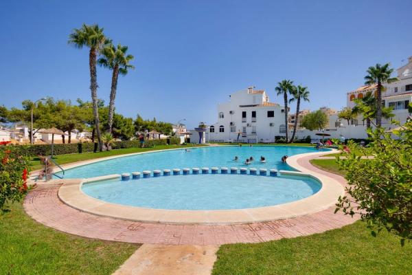 Chalet adosado en ronda José Samper García