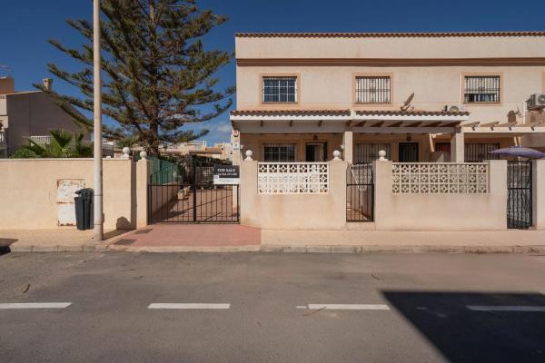 Chalet adosado en calle Madamme Curie