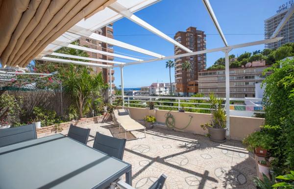 Chalet adosado en avenida de Mont Benidorm, 9