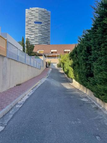 Chalet adosado en avenida de Mont Benidorm, 9