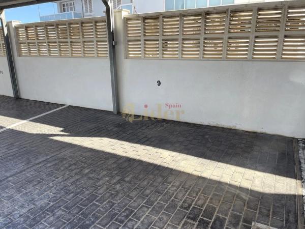 Piso en avenida Juan Carlos I, 8