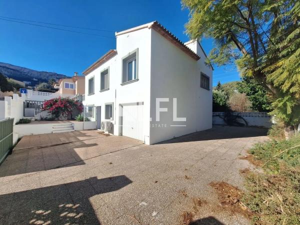 Casa independiente en Urbanización Canuta de Ifach