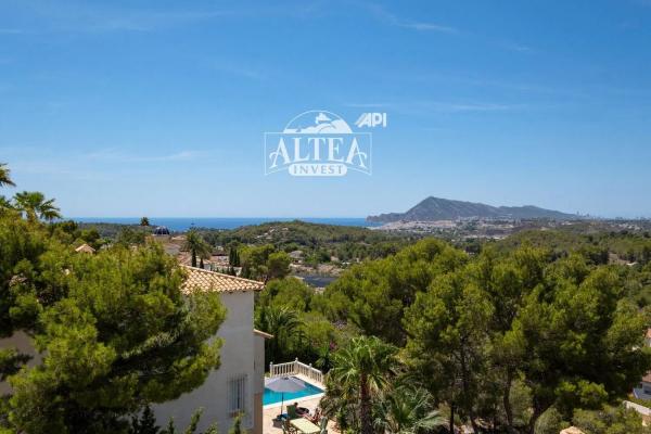 Casa independiente en Urbanización Jardines de Alhama