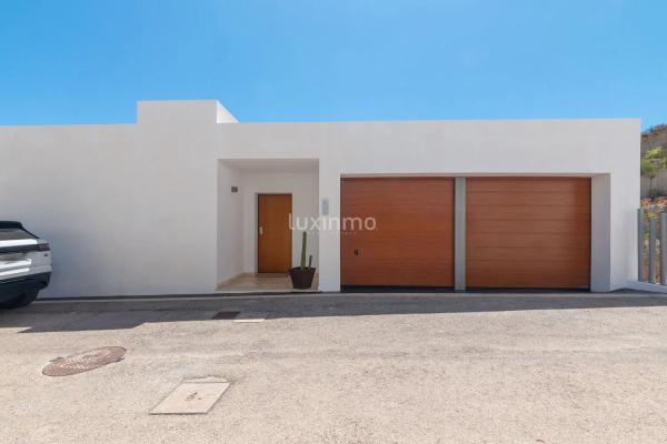 Casa independiente en calle l'Esquirol