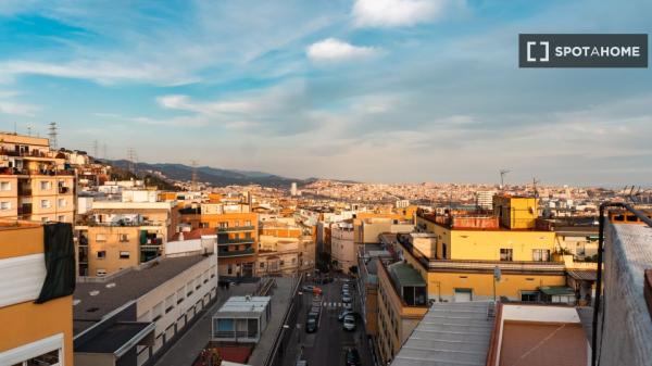 Estudio en alquiler en Les Roquetes, Barcelona