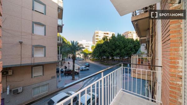 Shared apartment in Alicante