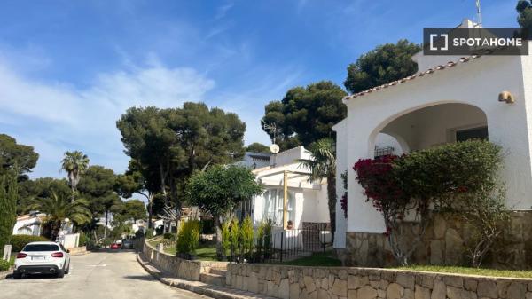 Apartamento entero de 2 dormitorios en Jávea