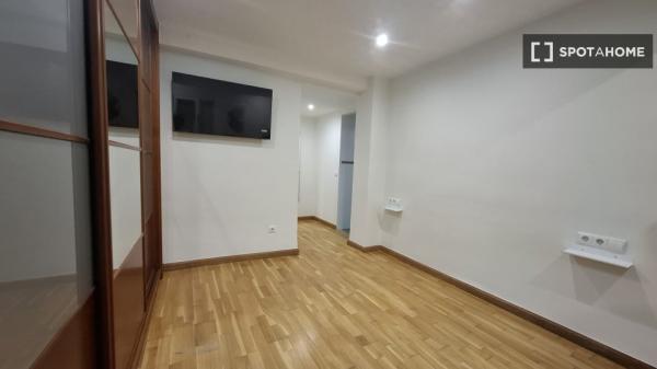 Apartamento estudio en alquiler en El Pla Del Real, Valencia