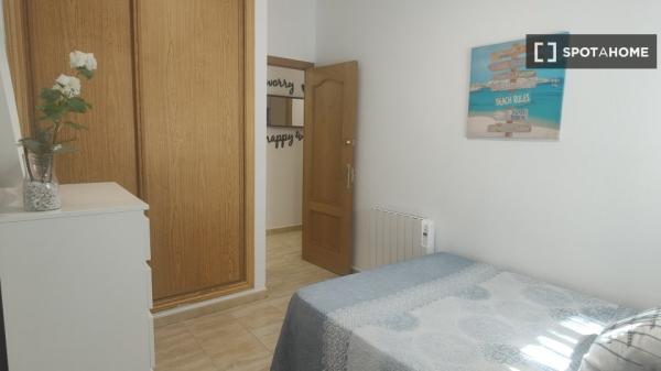 Quarto em apartamento compartilhado em Alcalá de Henares