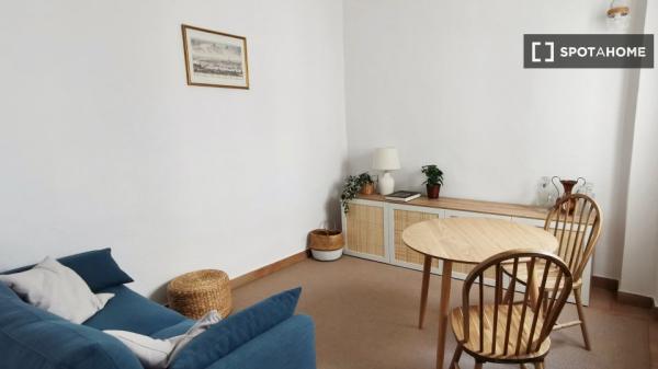 Apartamento entero de 1 dormitorio en Sevilla