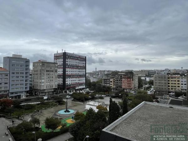 Dúplex en avenida Sardiñeira