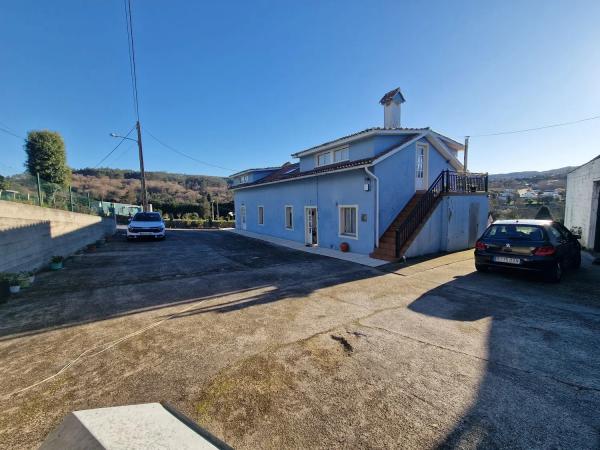 Casa independiente en Lugar Liñares