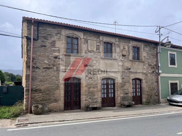 Chalet adosado en calle Lugar Calle