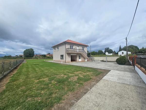 Casa independiente en Lugar Mazas, 1