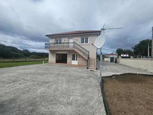 Casa independiente en Lugar Mazas, 1