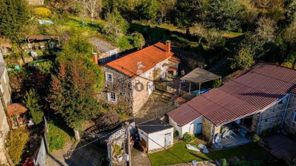 Casa independiente en Rodeiro