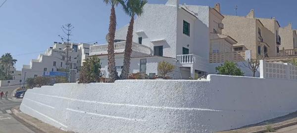 Chalet pareado en calle Altea, 3