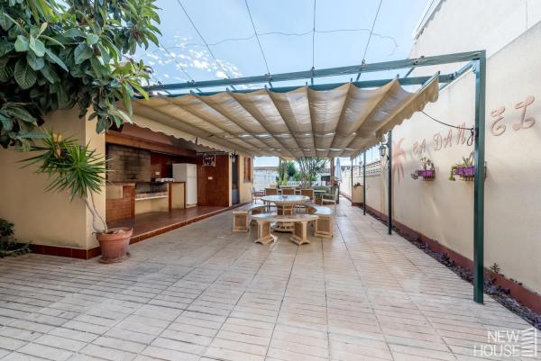 Chalet adosado en calle Puig Coronat