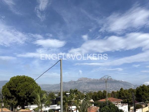 Casa independiente en calle Fiord