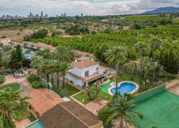 Chalet en Alfaz del Pi Pueblo-Urbanizaciones