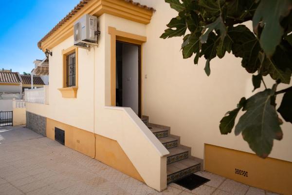 Casa independiente en calle Cala Capitan