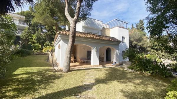 Casa independiente en calle Ramón Sijé Cmor s/n