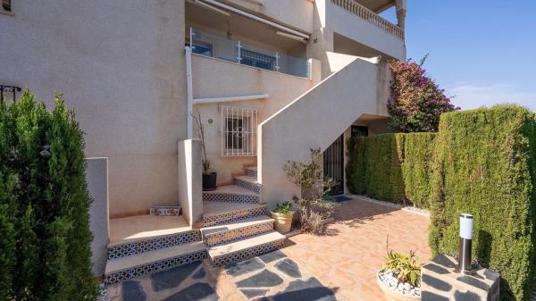 Chalet en Barrio Lomas de Campoamor-Las Ramblas