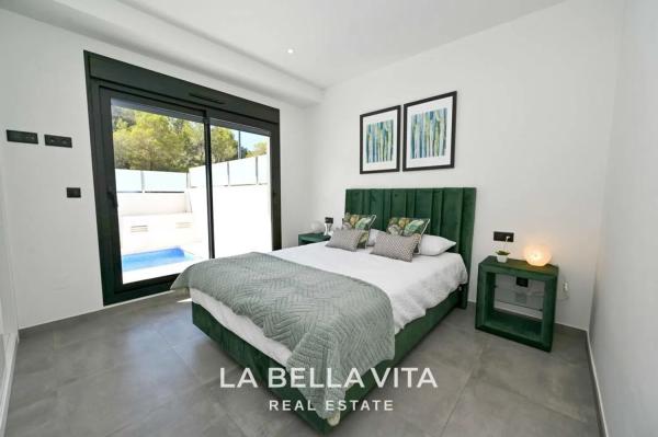 Chalet pareado en ronda Ramon de Campoamor, 4