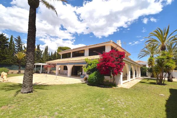 Casa independiente en calle el Torreón, 7