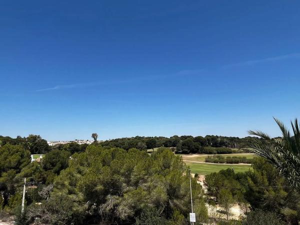 Chalet adosado en Urbanización v Martín Fortuna