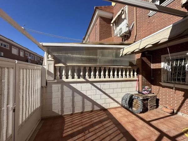 Chalet en calle Logroño