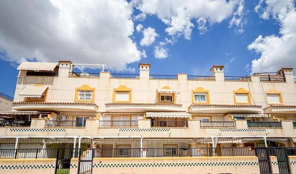 Casa independiente en avenida Zaragoza