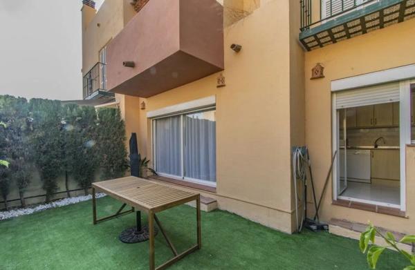 Chalet pareado en calle Río Miño