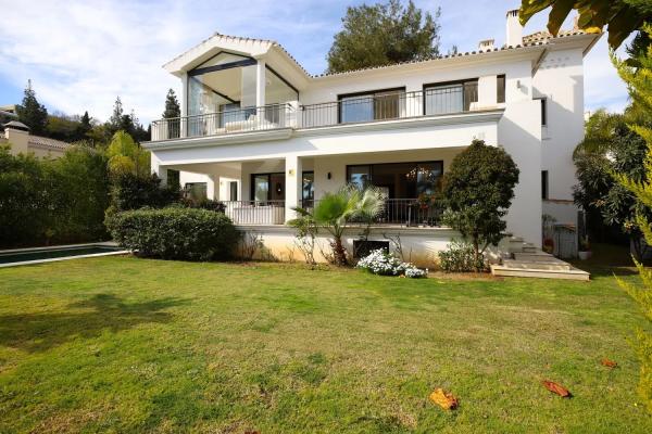 Casa independiente en calle Rafael Gómez El Gallo, 4