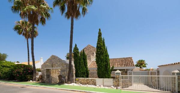 Casa independiente en calle las Aguilas