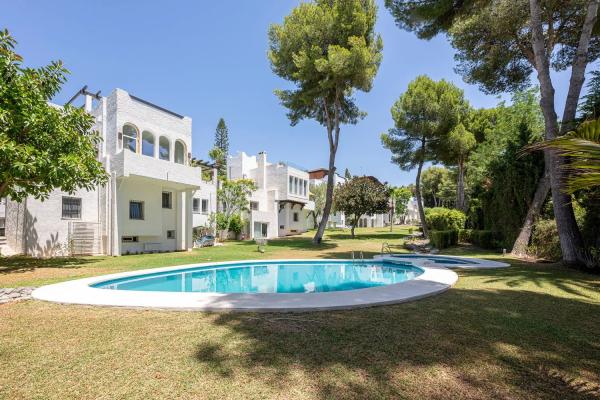 Casa independiente en Atalaya de Rio Verde