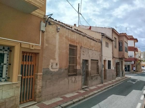 Chalet adosado en calle de Santa Teresa