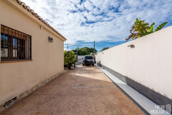 Casa independiente en calle Benigembla