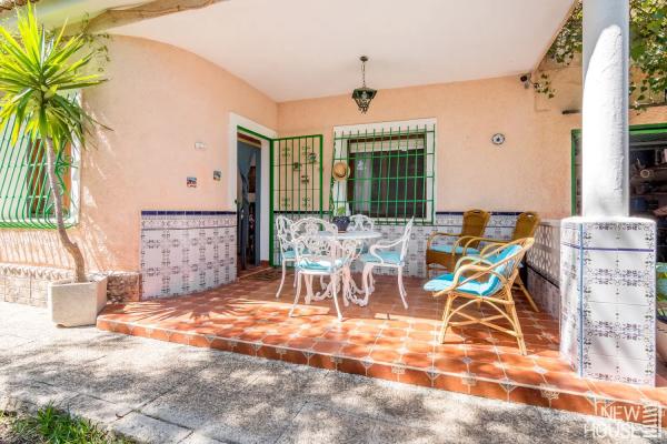 Casa independiente en calle Joan d'Àustria