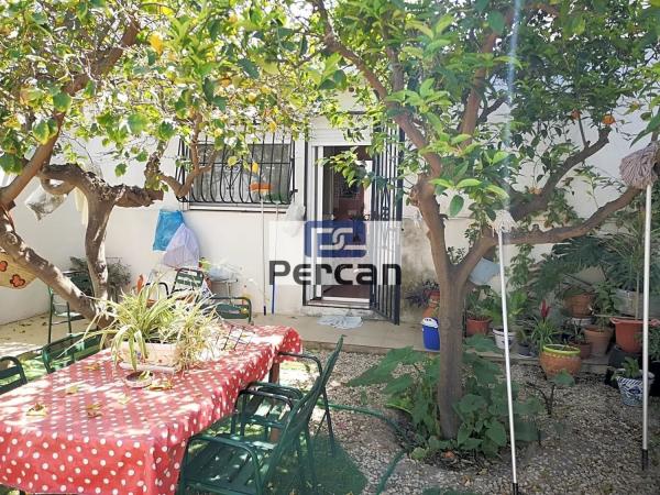 Chalet pareado en calle Creu de Maig