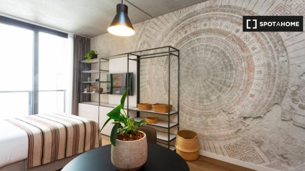 Estudio amueblado en un Co-Living en Barcelona